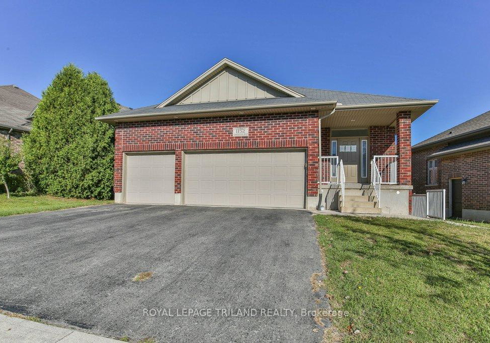 1152-oakcrossing-road-london-north-ontario-x12442520