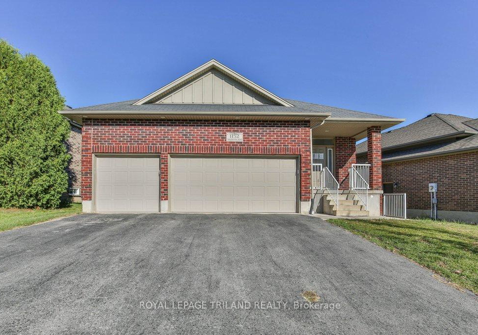 1152-oakcrossing-road-london-north-ontario-x12442520
