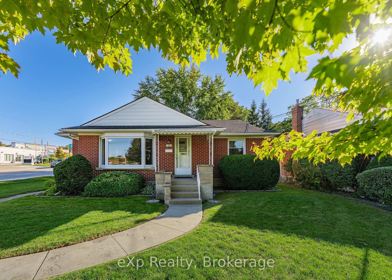 2-skov-crescent-guelph-ontario-x12442576