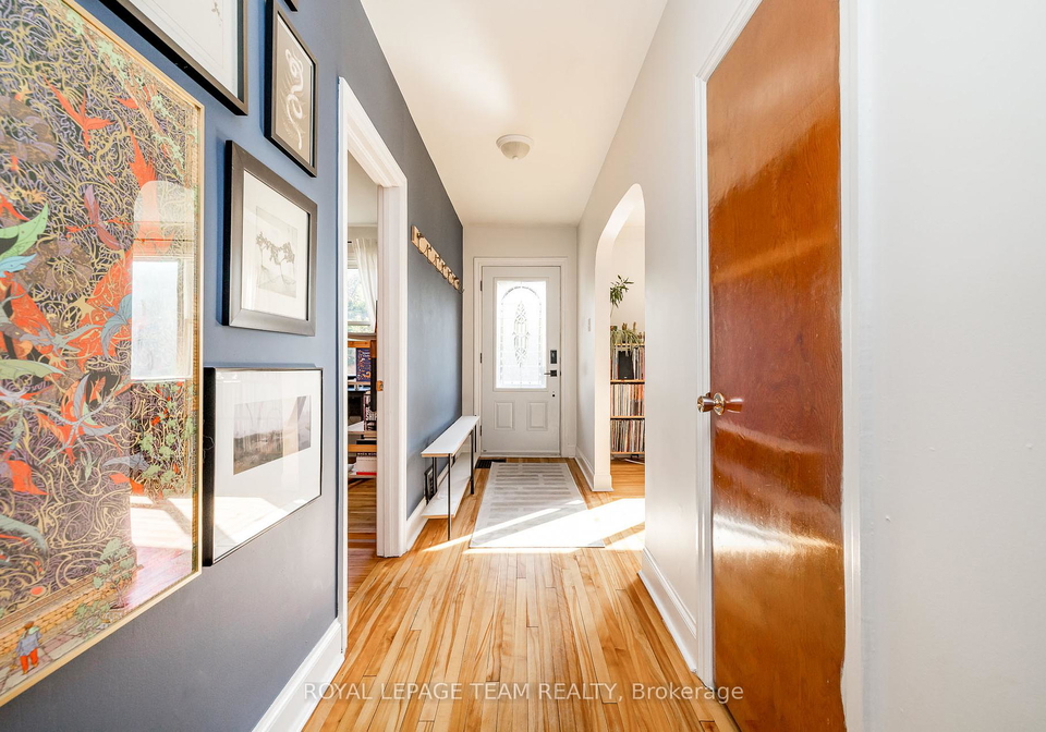 192-durocher-street-ottawa-ontario-x12442655