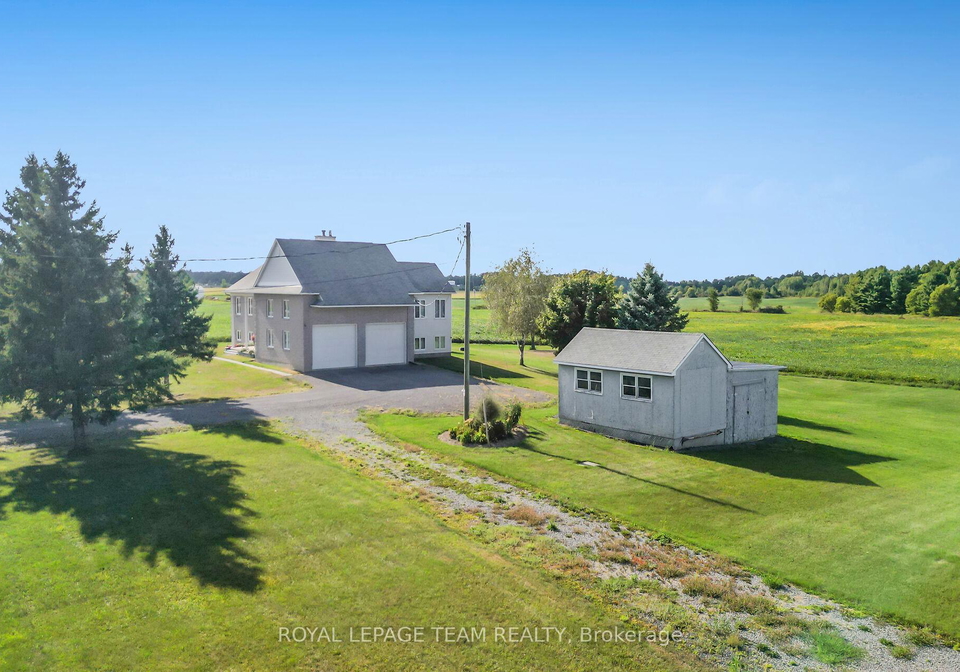 8665-russell-road-ottawa-ontario-x12442908
