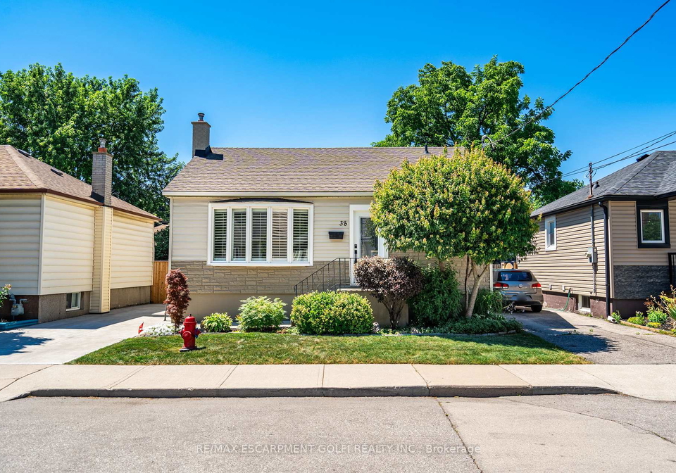 38-salem-avenue-hamilton-ontario-x12443084