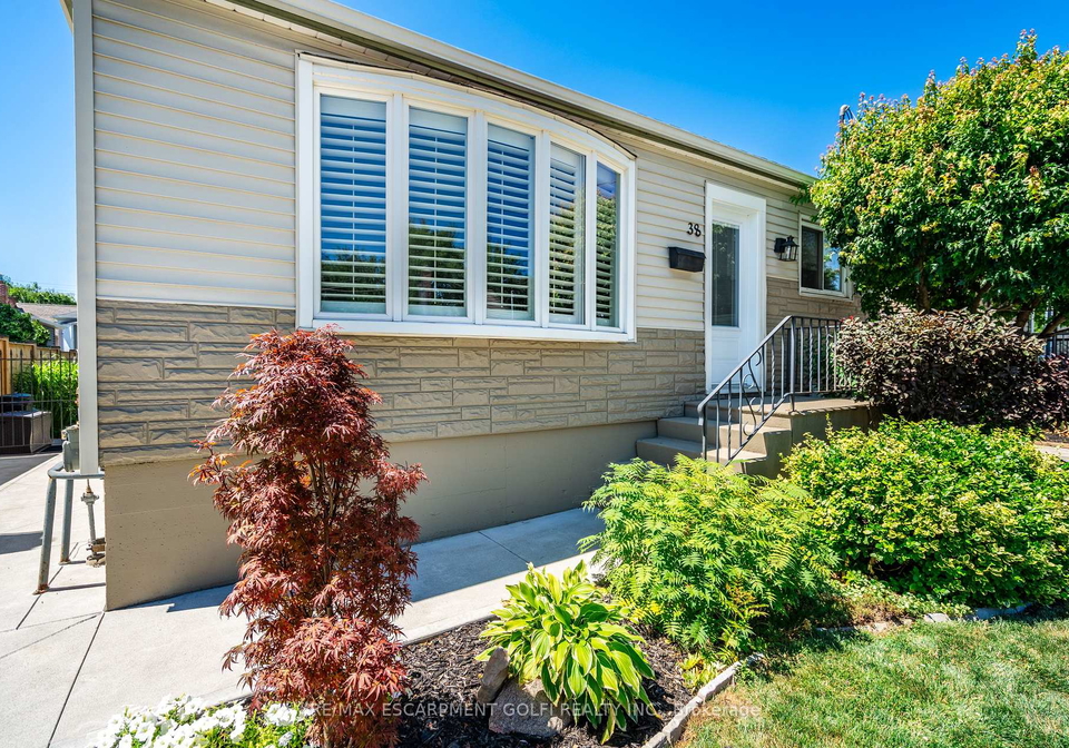38-salem-avenue-hamilton-ontario-x12443084