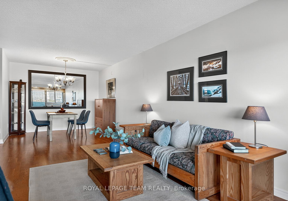 40-landry-street-ottawa-ontario-x12443471