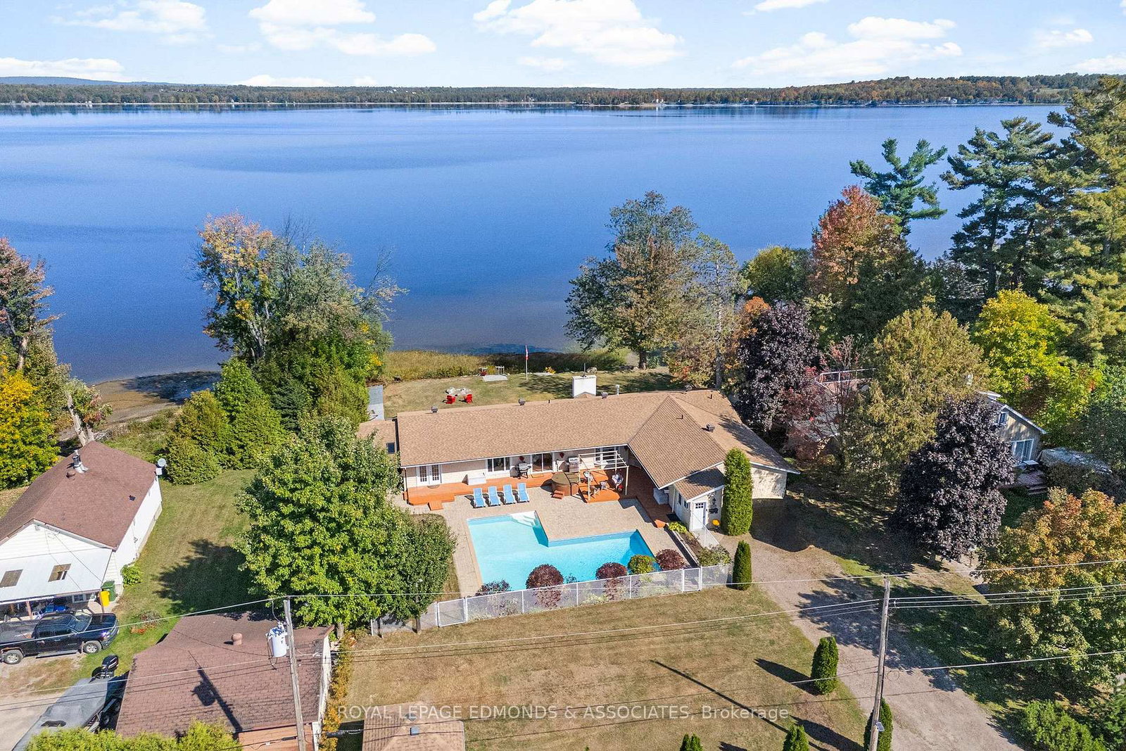 1227-burns-drive-laurentian-valley-ontario-x12443515
