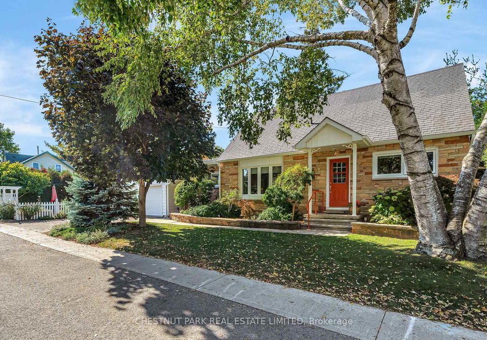 4-elm-street-prince-edward-county-ontario-x12443575