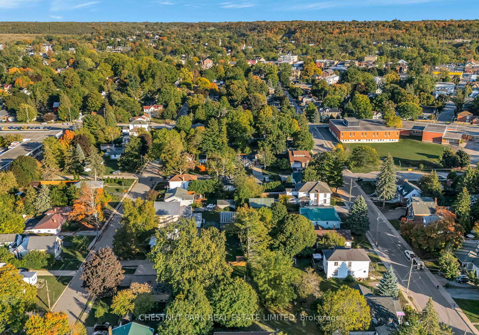 4-elm-street-prince-edward-county-ontario-x12443575
