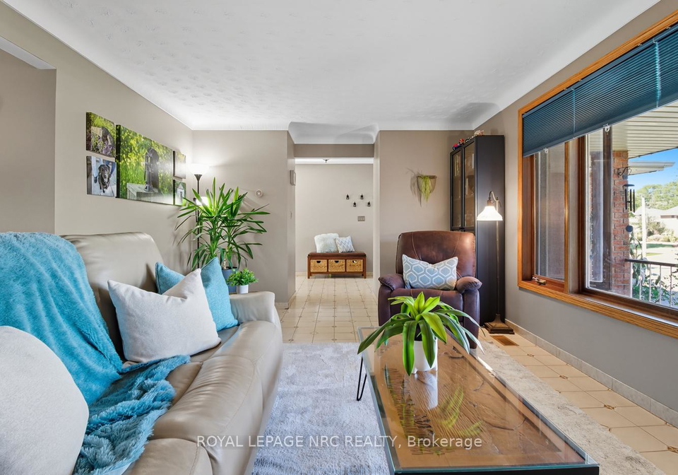 22-calla-terrace-welland-ontario-x12443589