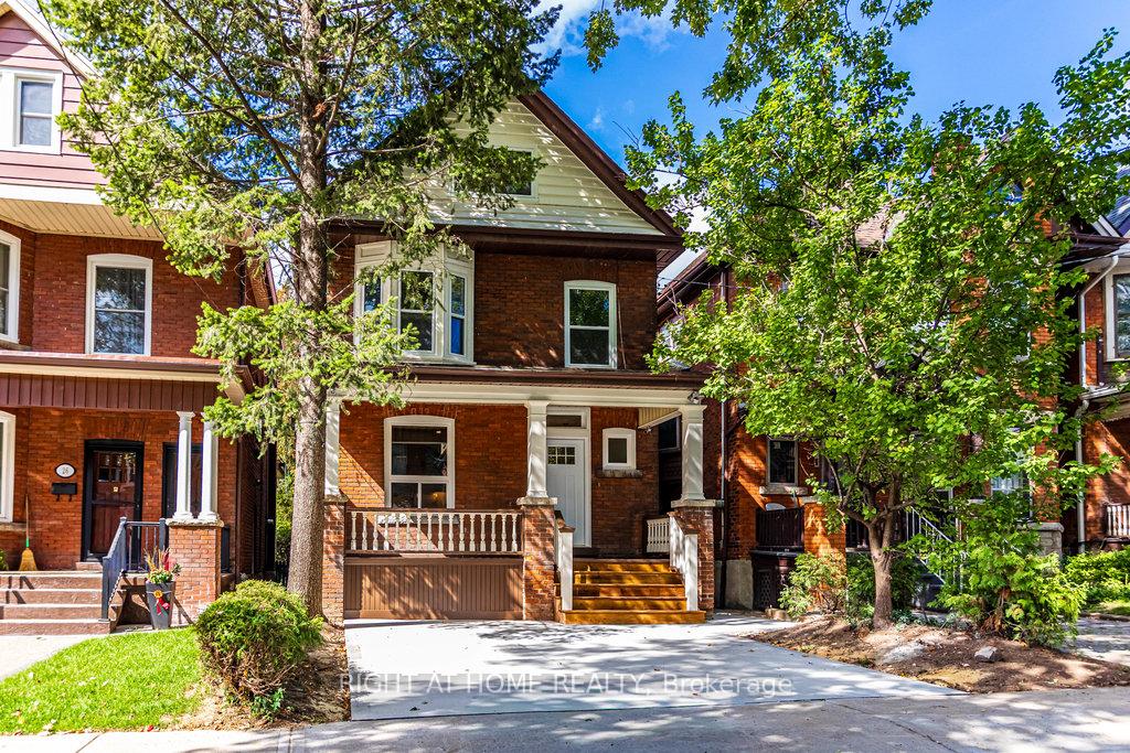 24-strathcona-avenue-s-hamilton-ontario-x12443662
