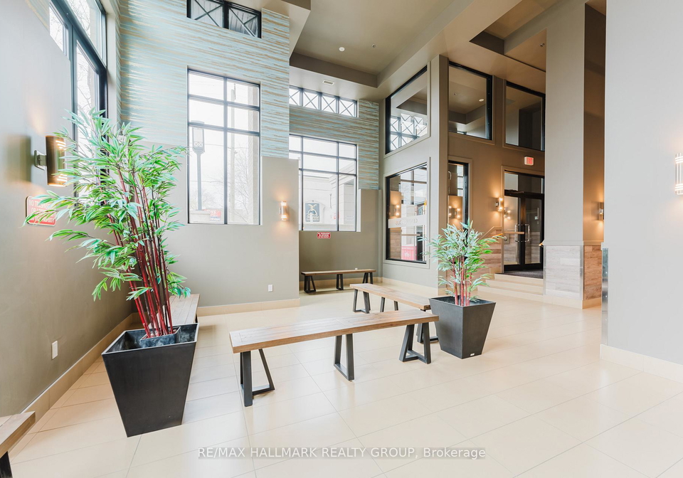 429-kent-street-ottawa-ontario-x12443759