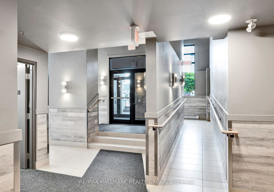 429-kent-street-ottawa-ontario-x12443759