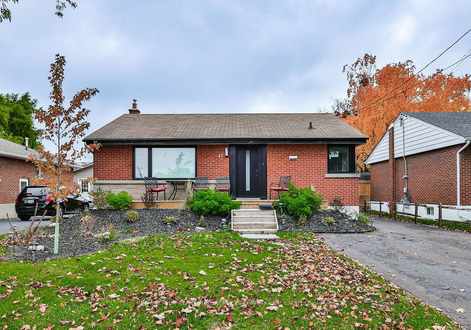 47-castlefield-drive-hamilton-ontario-x12443767