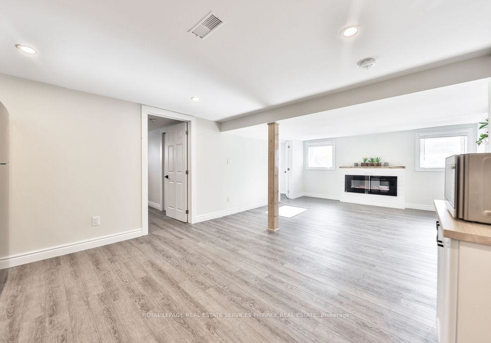 47-castlefield-drive-hamilton-ontario-x12443767