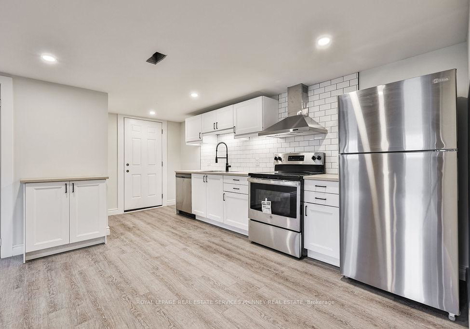 47-castlefield-drive-hamilton-ontario-x12443767