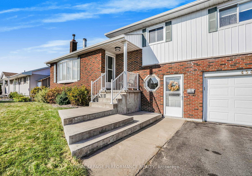 454-west-street-w-hawkesbury-ontario-x12443877