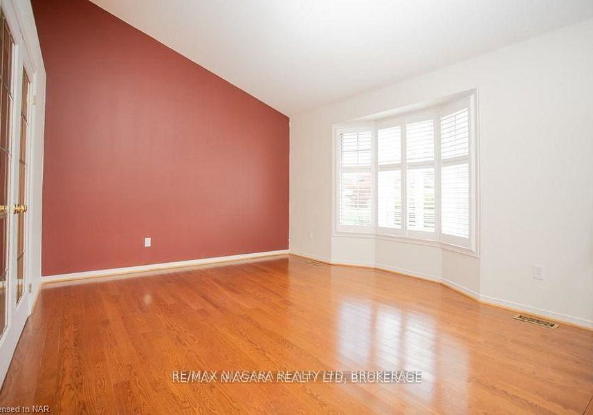 55-adelaide-street-fort-erie-ontario-x12443892