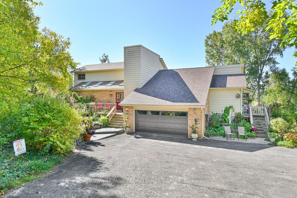 563-flying-club-road-quinte-west-ontario-x12444070
