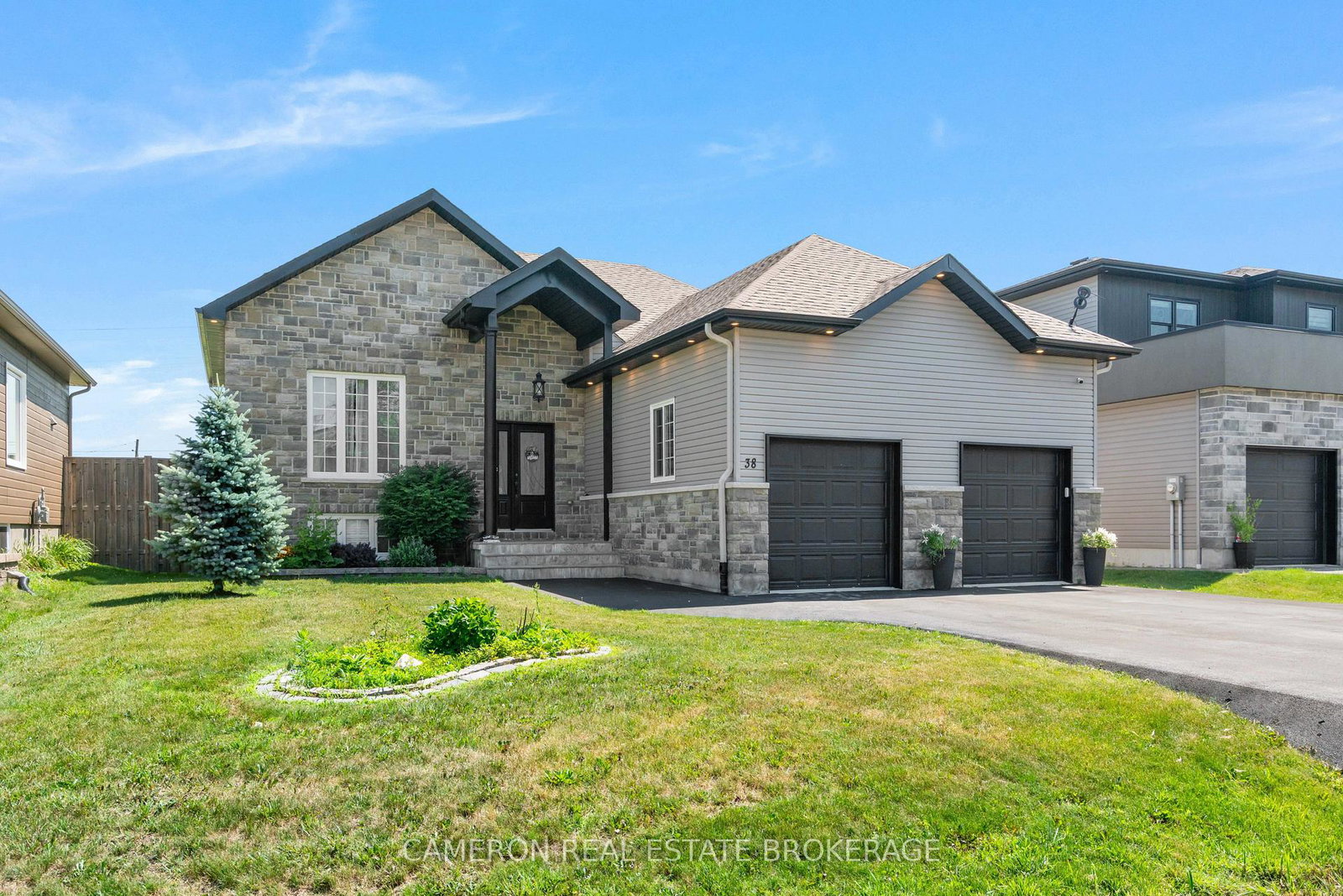 38-abagail-crescent-south-stormont-ontario-x12444227
