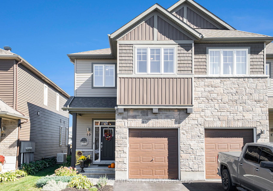 19-riddell-street-carleton-place-ontario-x12444334