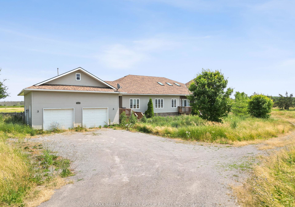 2898-county-2-road-prince-edward-county-ontario-x12444454