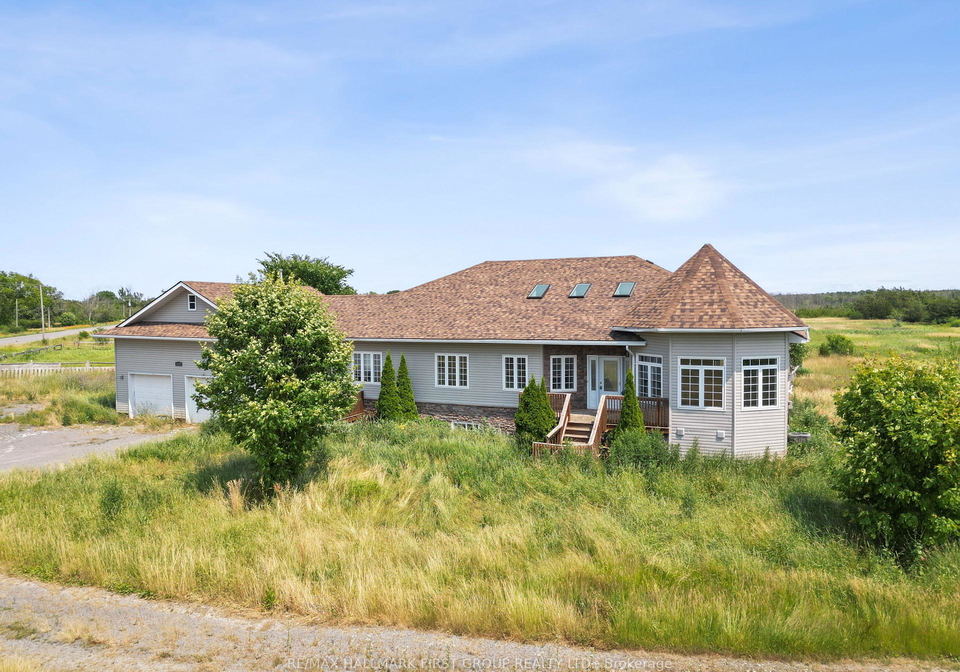 2898-county-2-road-prince-edward-county-ontario-x12444454