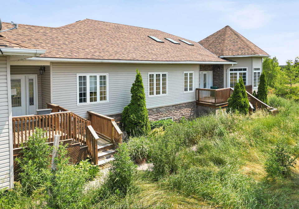 2898-county-2-road-prince-edward-county-ontario-x12444454
