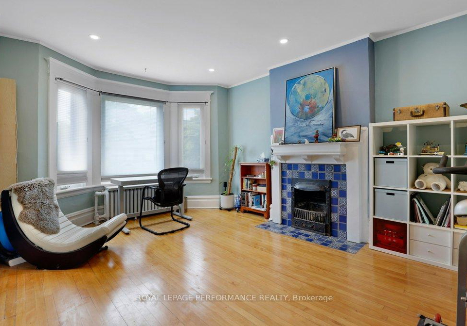 50-delaware-avenue-ottawa-ontario-x12444493