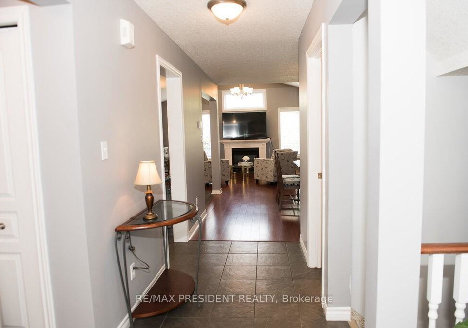 1657-bayswater-crescent-london-north-ontario-x12444588