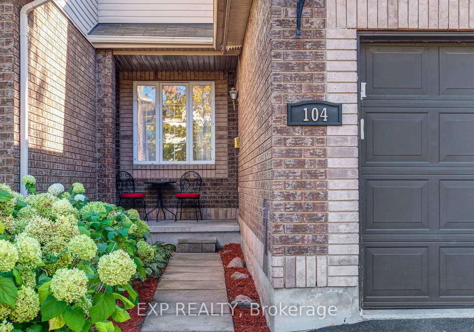 104-carwood-circle-ottawa-ontario-x12444640