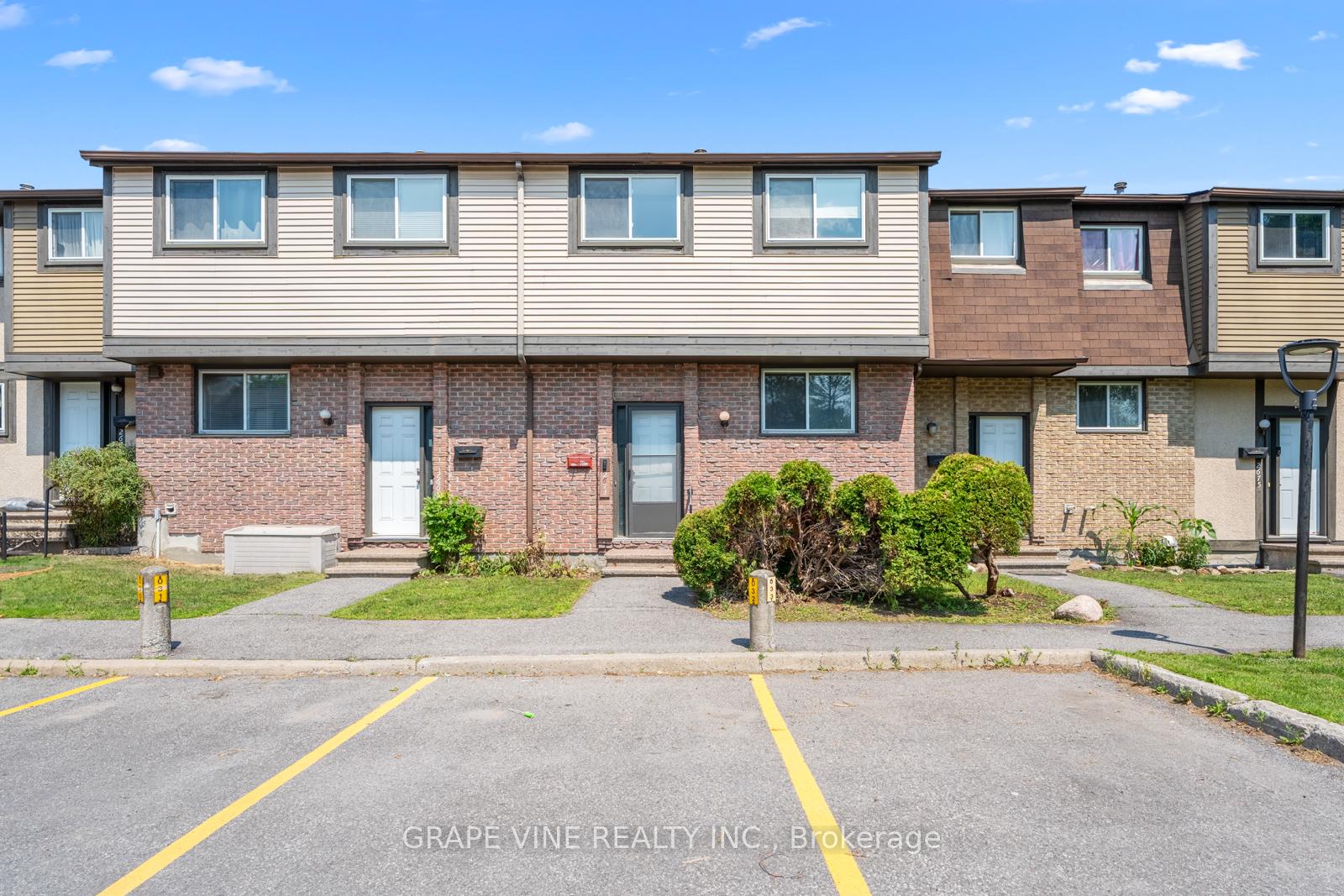 2671-pimlico-crescent-blossom-park-airport-and-area-ottawa-ontario-x12444723