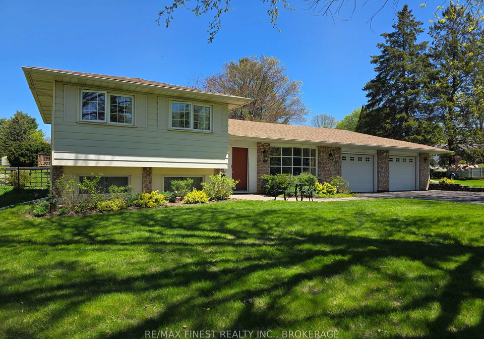 15-edgewood-drive-greater-napanee-ontario-x12445110
