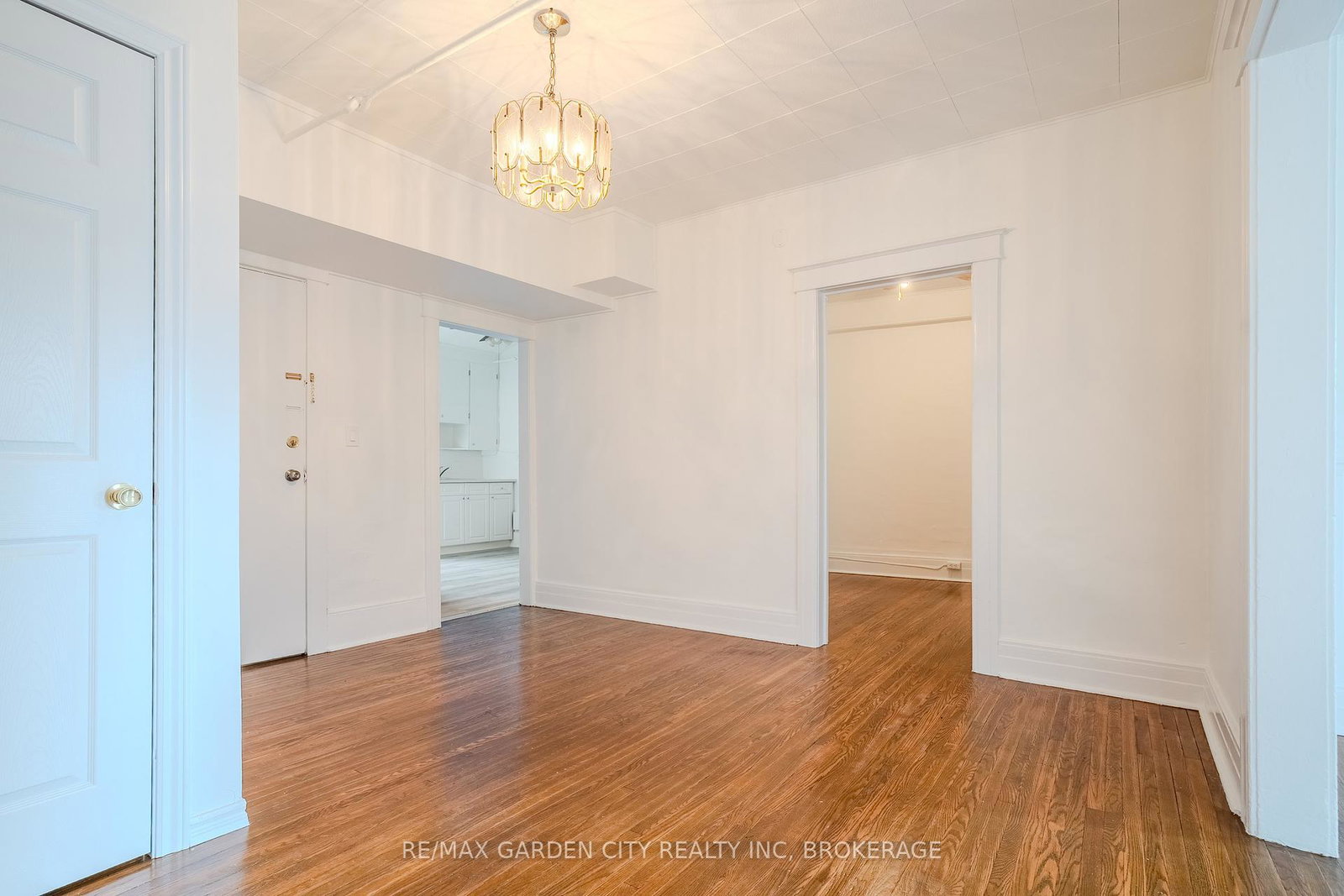 22-st-paul-street-st-catharines-ontario-x12445181