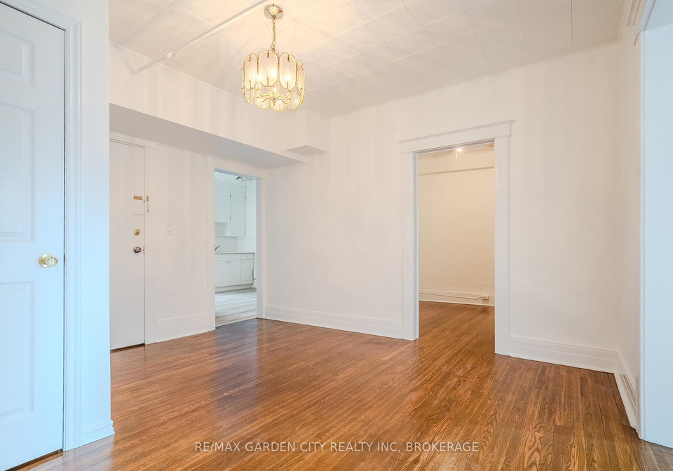 22-st-paul-street-st-catharines-ontario-x12445181