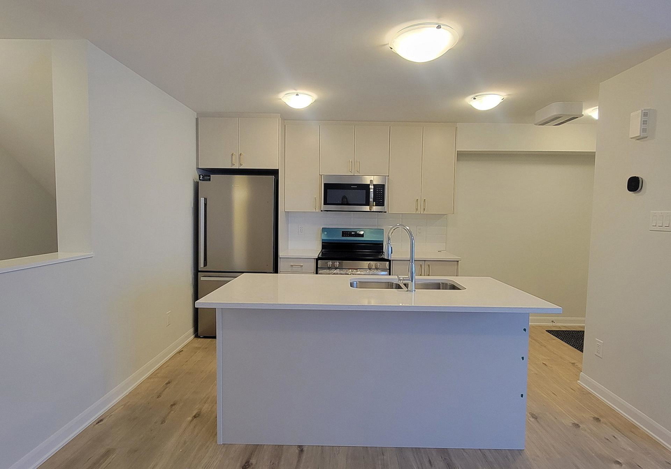 807-arcadian-private-kanata-ontario-x12445346