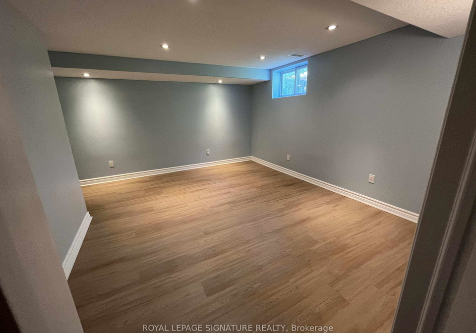 86-gardiner-drive-hamilton-ontario-x12445348