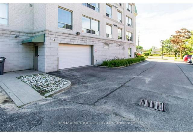 405-erb-street-w-waterloo-ontario-x12445423