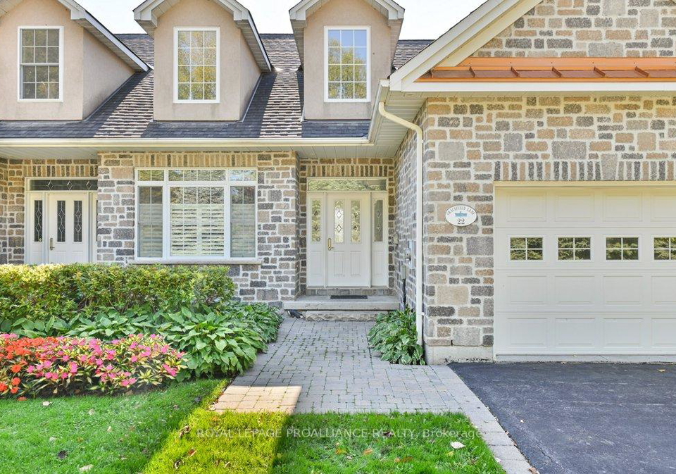 22-gracefield-lane-belleville-ontario-x12445466