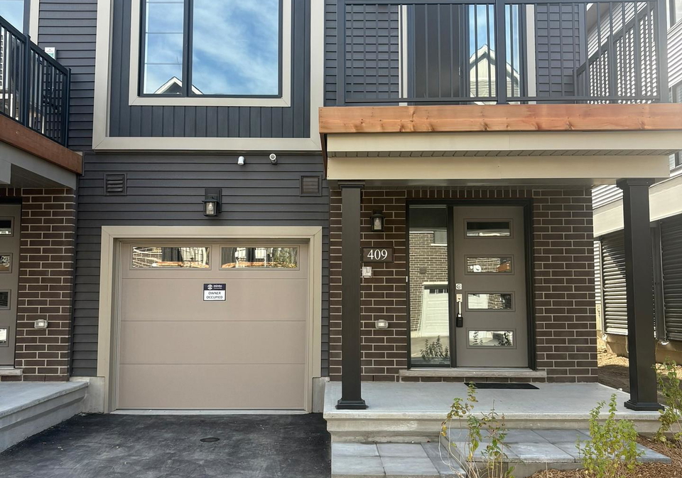 409-silverberry-private-kanata-ontario-x12445486
