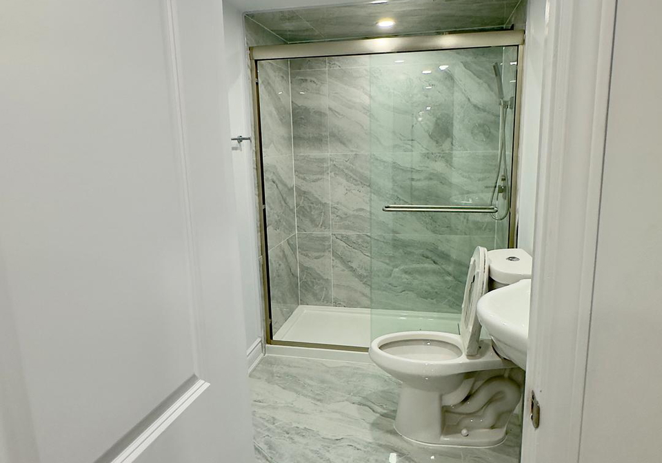 24-mcdonough-gardens-hamilton-ontario-x12445981