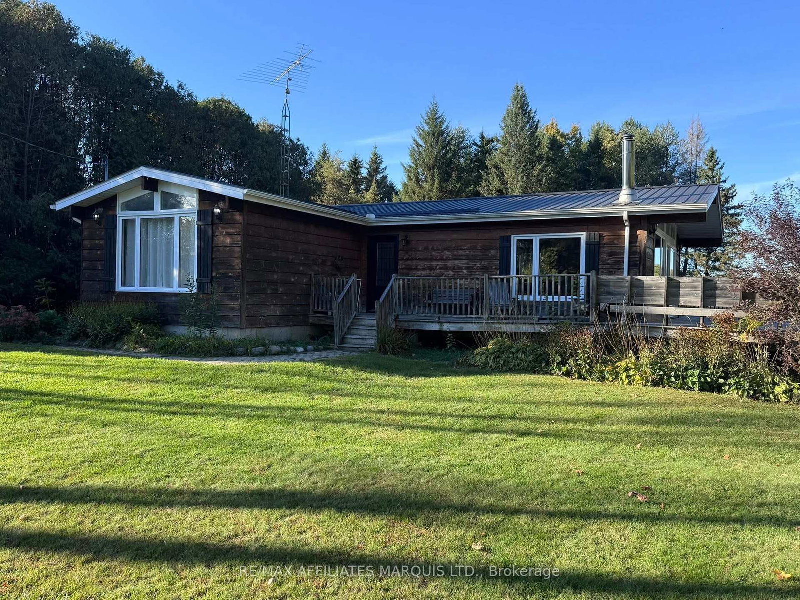 19391-county-road-19-south-glengarry-ontario-x12446000