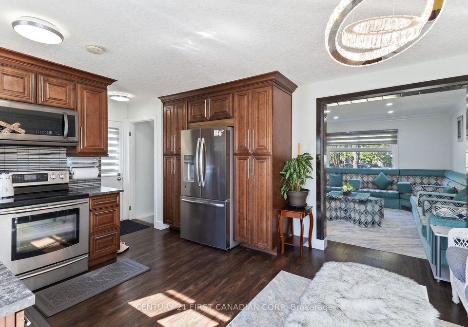 172-golfdale-crescent-london-south-ontario-x12446205