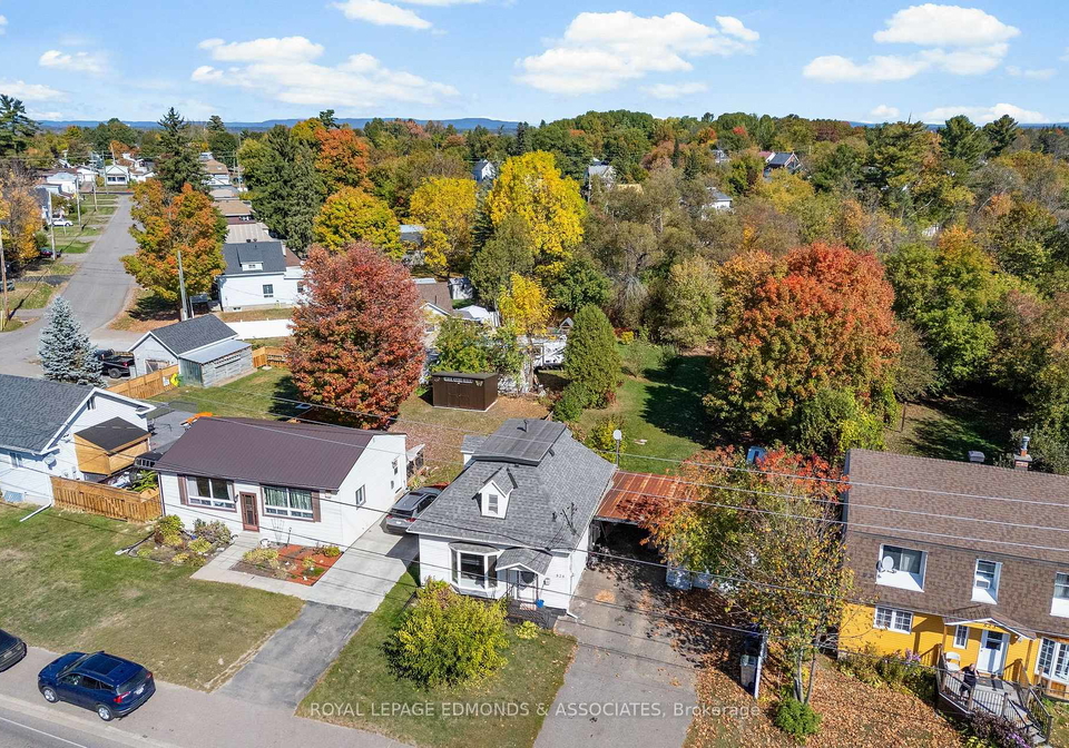 525-boundary-road-e-pembroke-ontario-x12446250