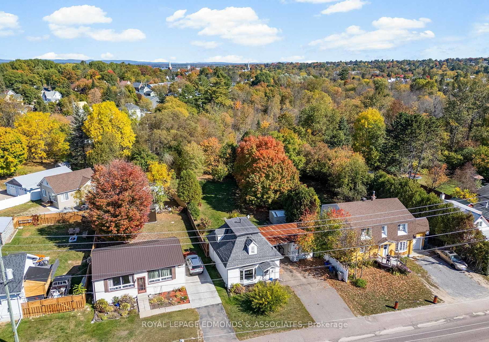 525-boundary-road-e-pembroke-ontario-x12446250