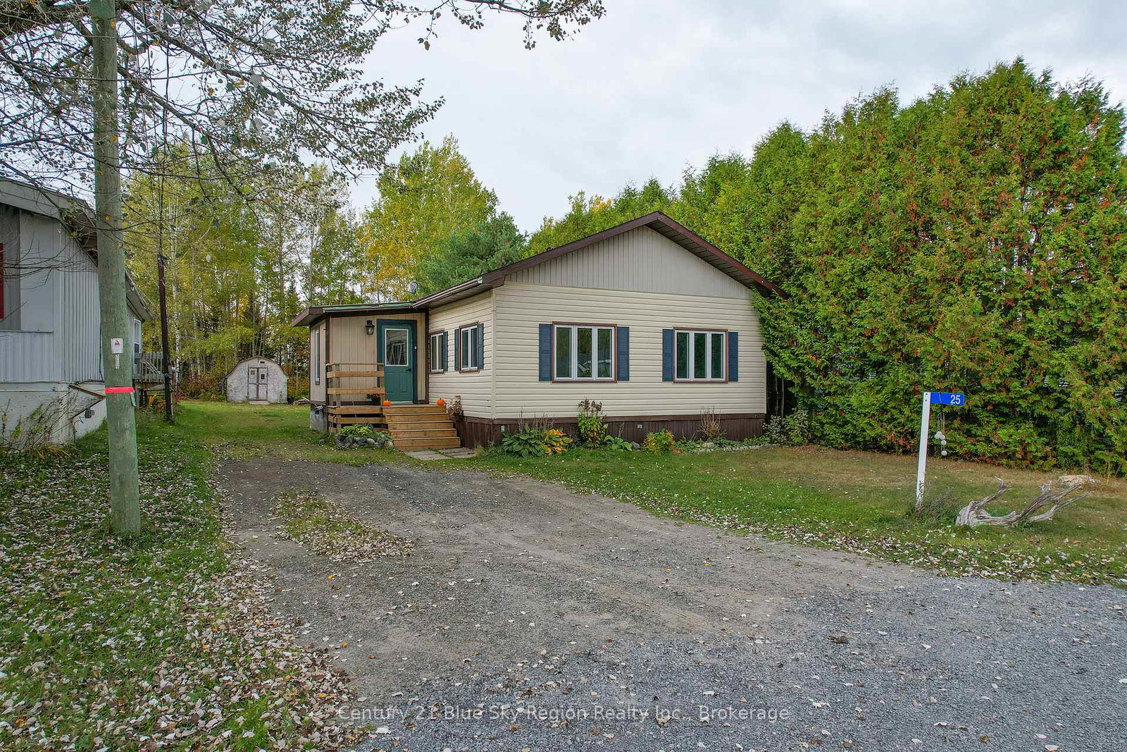 25-hillcrest-drive-temagami-ontario-x12446319