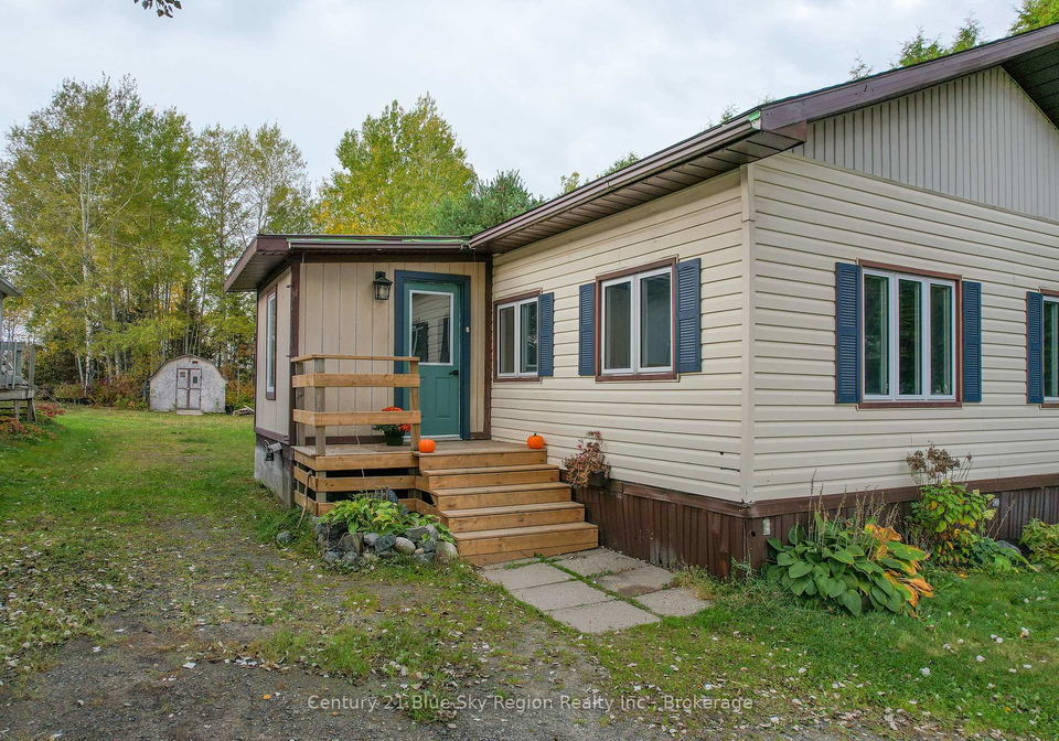 25-hillcrest-drive-temagami-ontario-x12446319