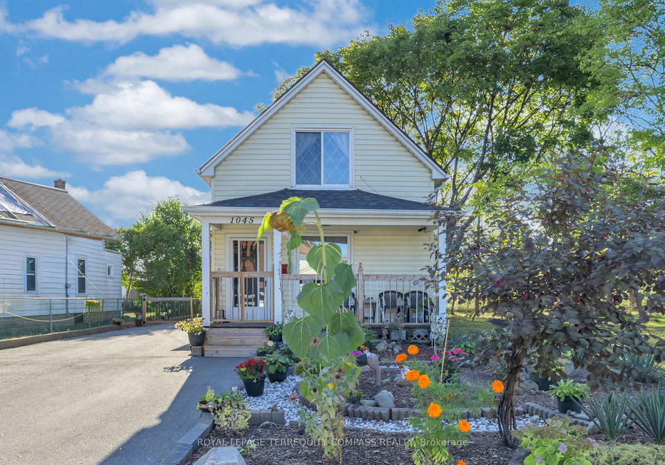 1045-wellington-avenue-windsor-ontario-x12446634