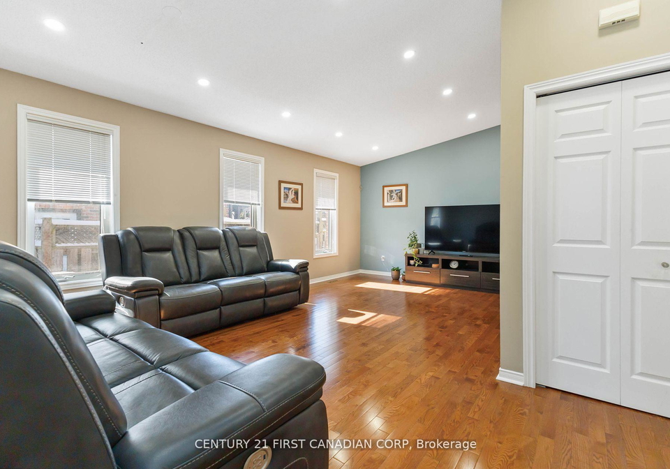 256-white-sands-drive-london-south-ontario-x12446701