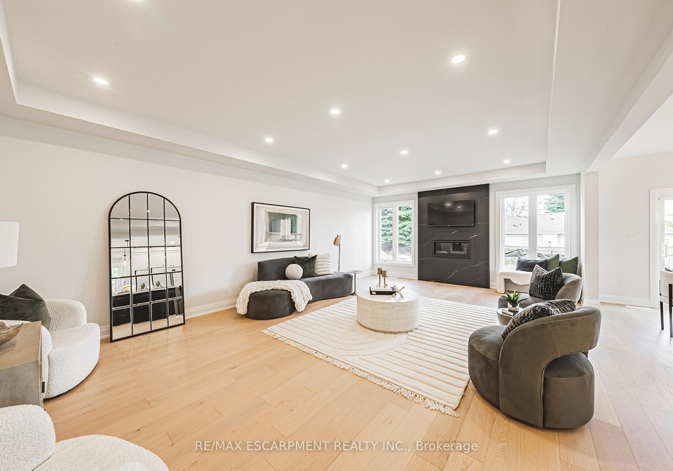 242-kellogg-avenue-hamilton-ontario-x12446704