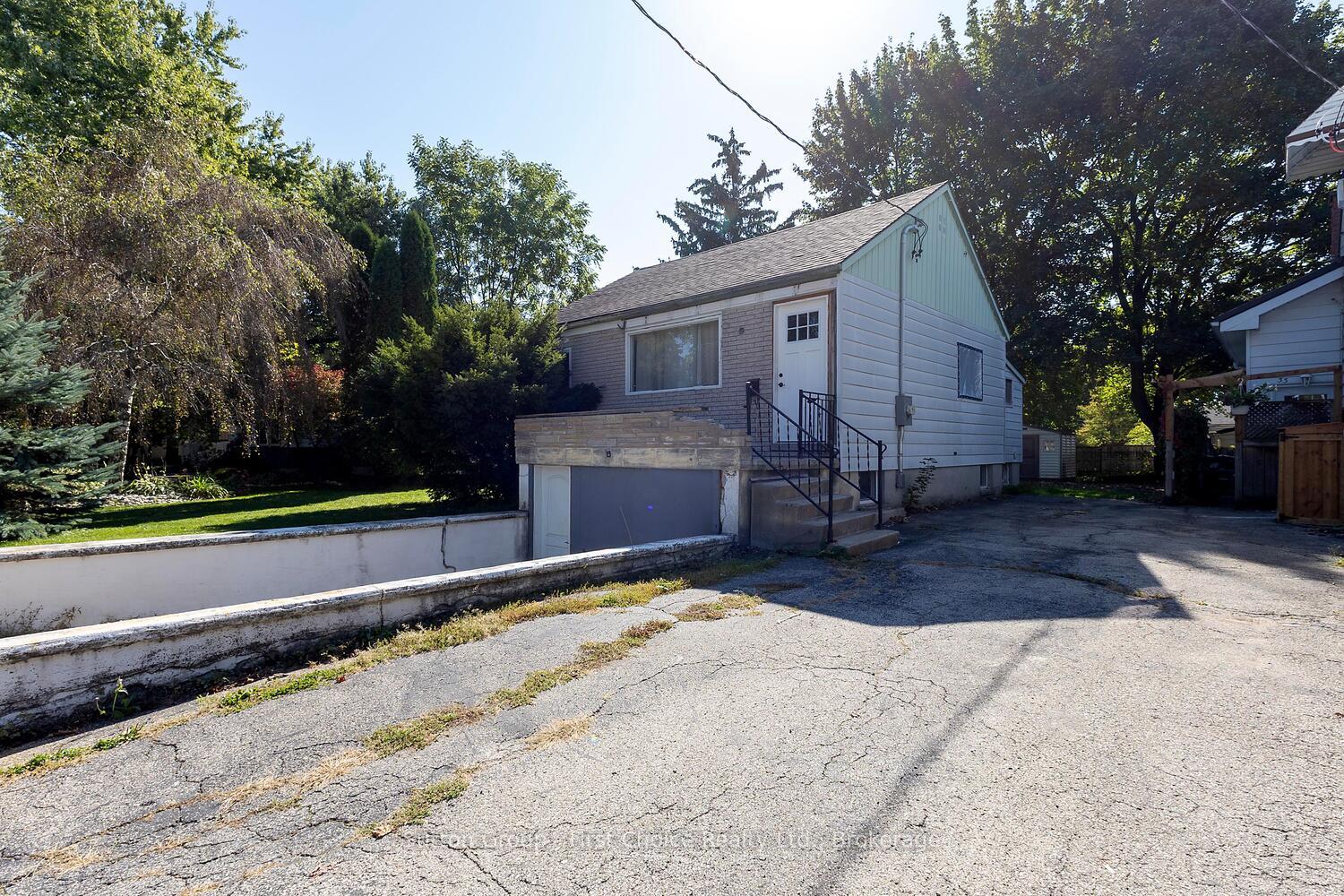 35-devon-street-stratford-ontario-x12446778