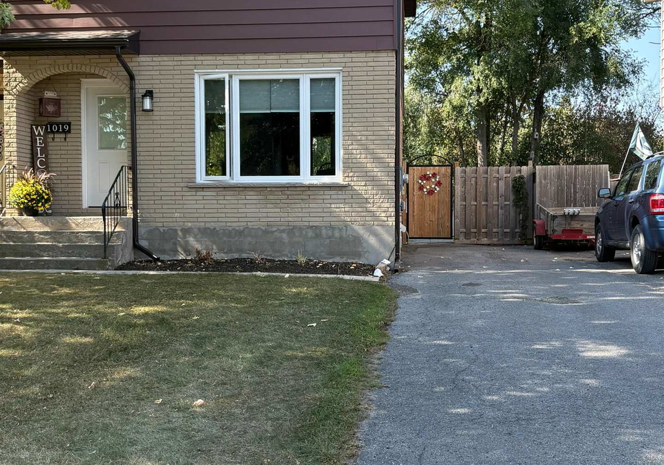 1019-sprucewood-crescent-kingston-ontario-x12446838